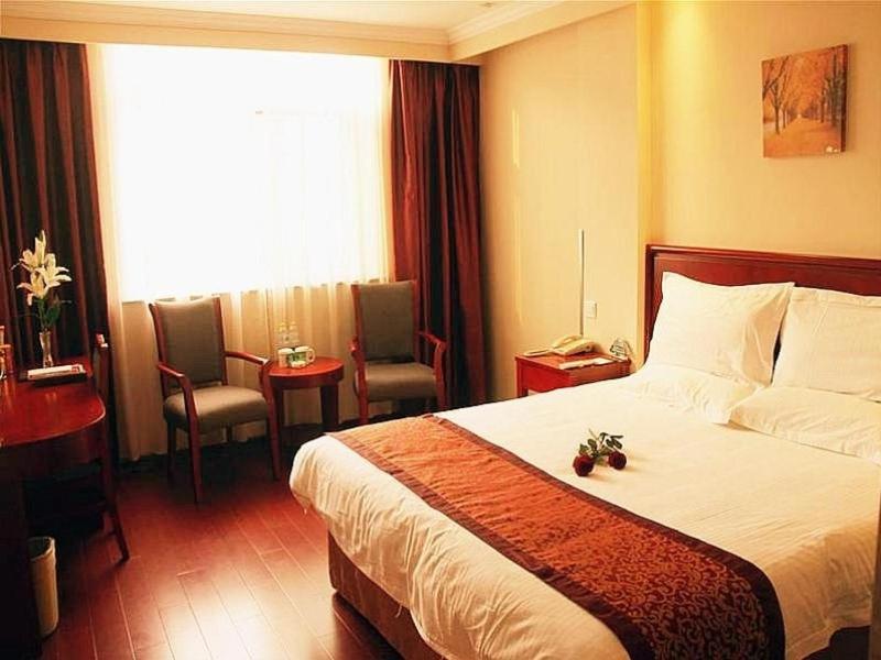 Greentree Inn Jiangsu Yancheng Dongtai Honglan Road Pedestrian Street Express Hotel מראה חיצוני תמונה