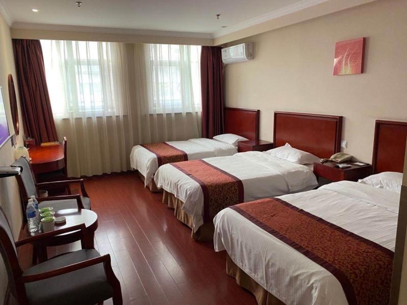 Greentree Inn Jiangsu Yancheng Dongtai Honglan Road Pedestrian Street Express Hotel מראה חיצוני תמונה