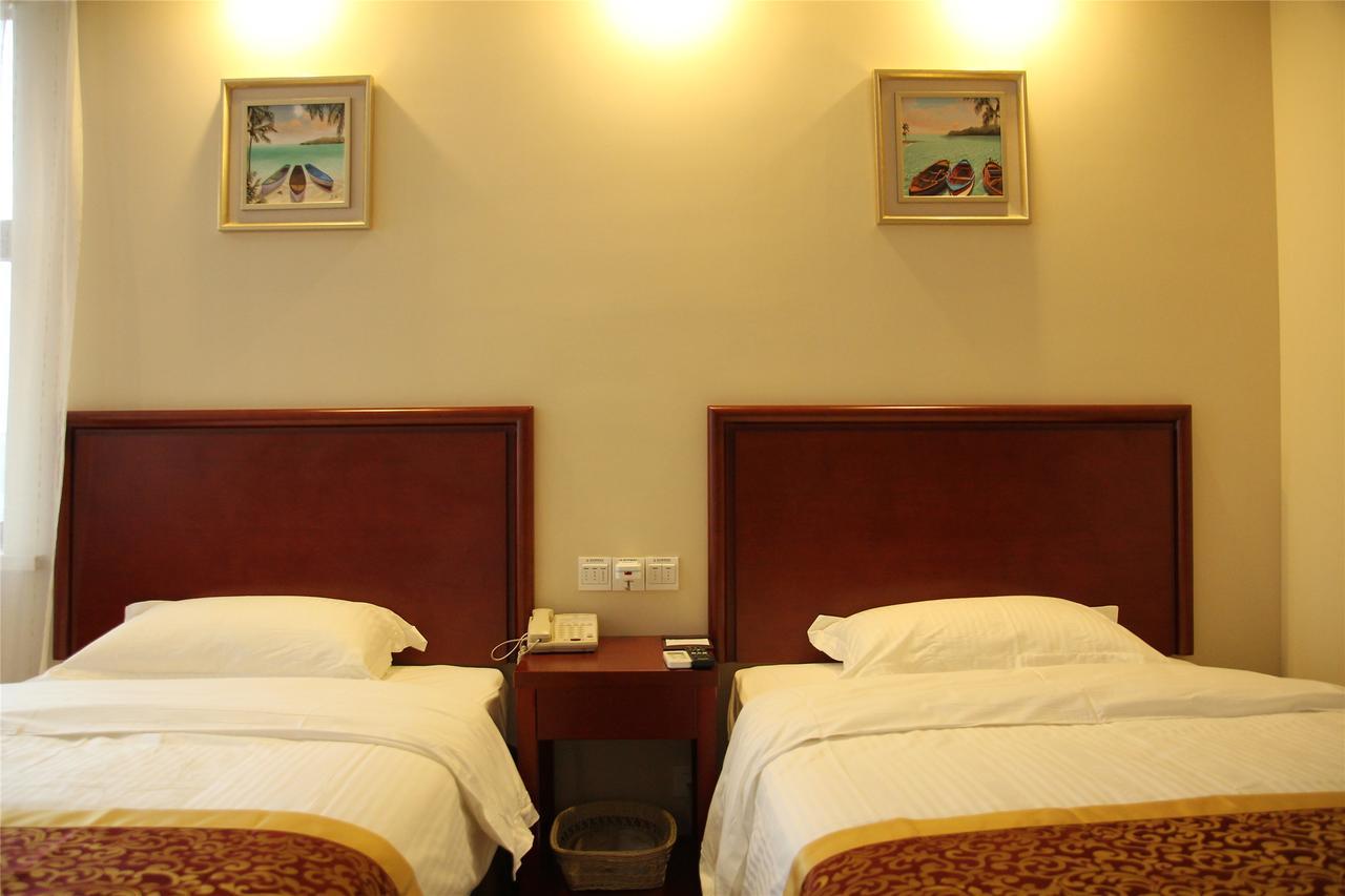 Greentree Inn Jiangsu Yancheng Dongtai Honglan Road Pedestrian Street Express Hotel מראה חיצוני תמונה