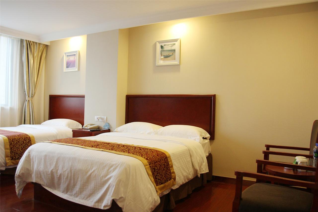 Greentree Inn Jiangsu Yancheng Dongtai Honglan Road Pedestrian Street Express Hotel מראה חיצוני תמונה