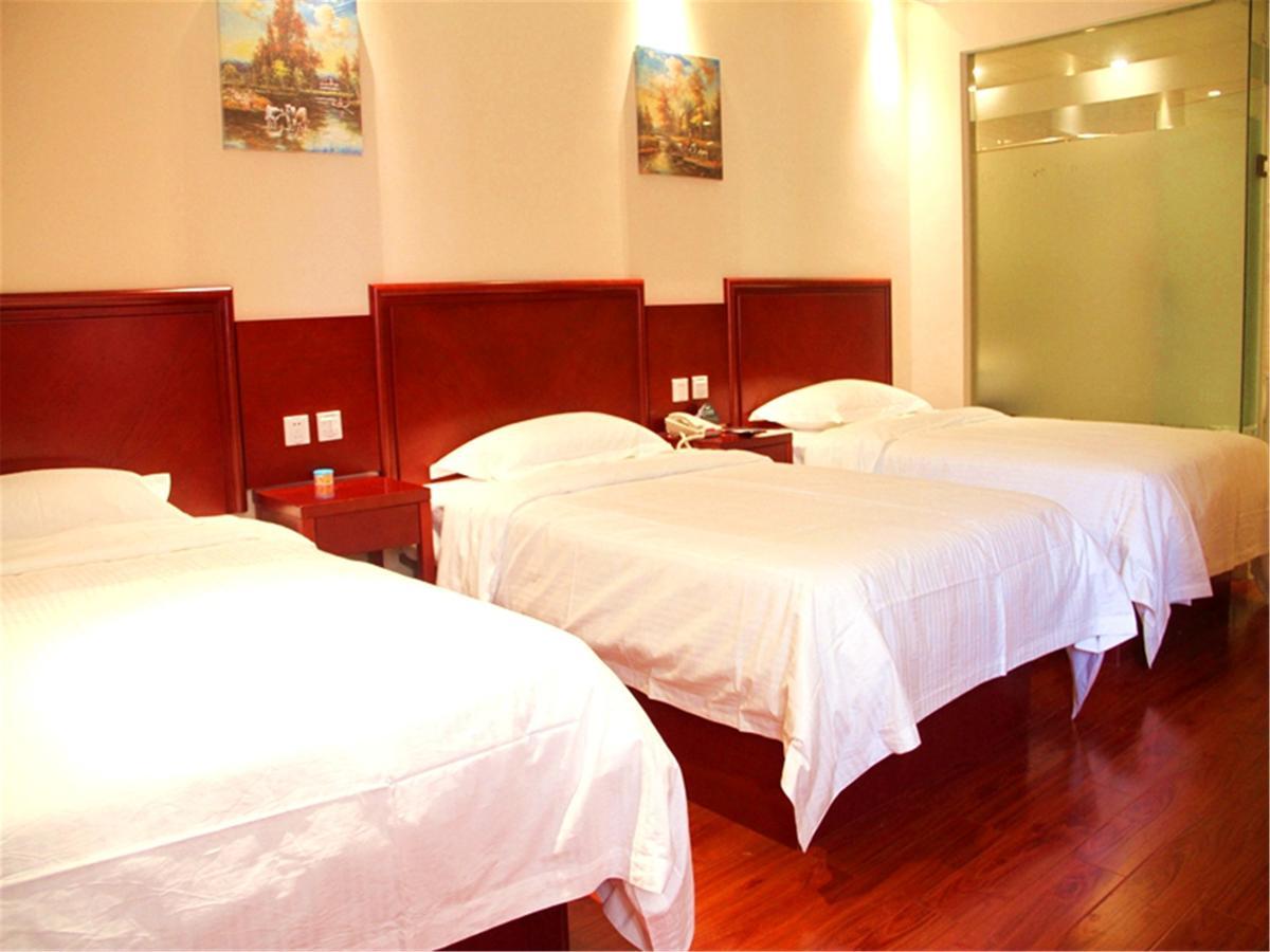 Greentree Inn Jiangsu Yancheng Dongtai Honglan Road Pedestrian Street Express Hotel מראה חיצוני תמונה